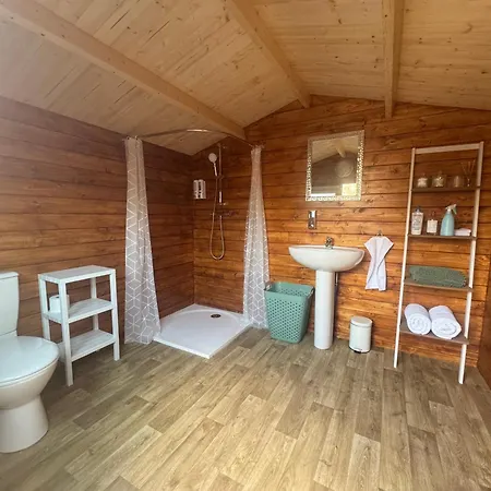 Au Domaine Du Predieu Holiday home Crecy-sur-Serre