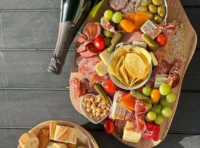 Holiday home Au Domaine Du Predieu Crecy-sur-Serre